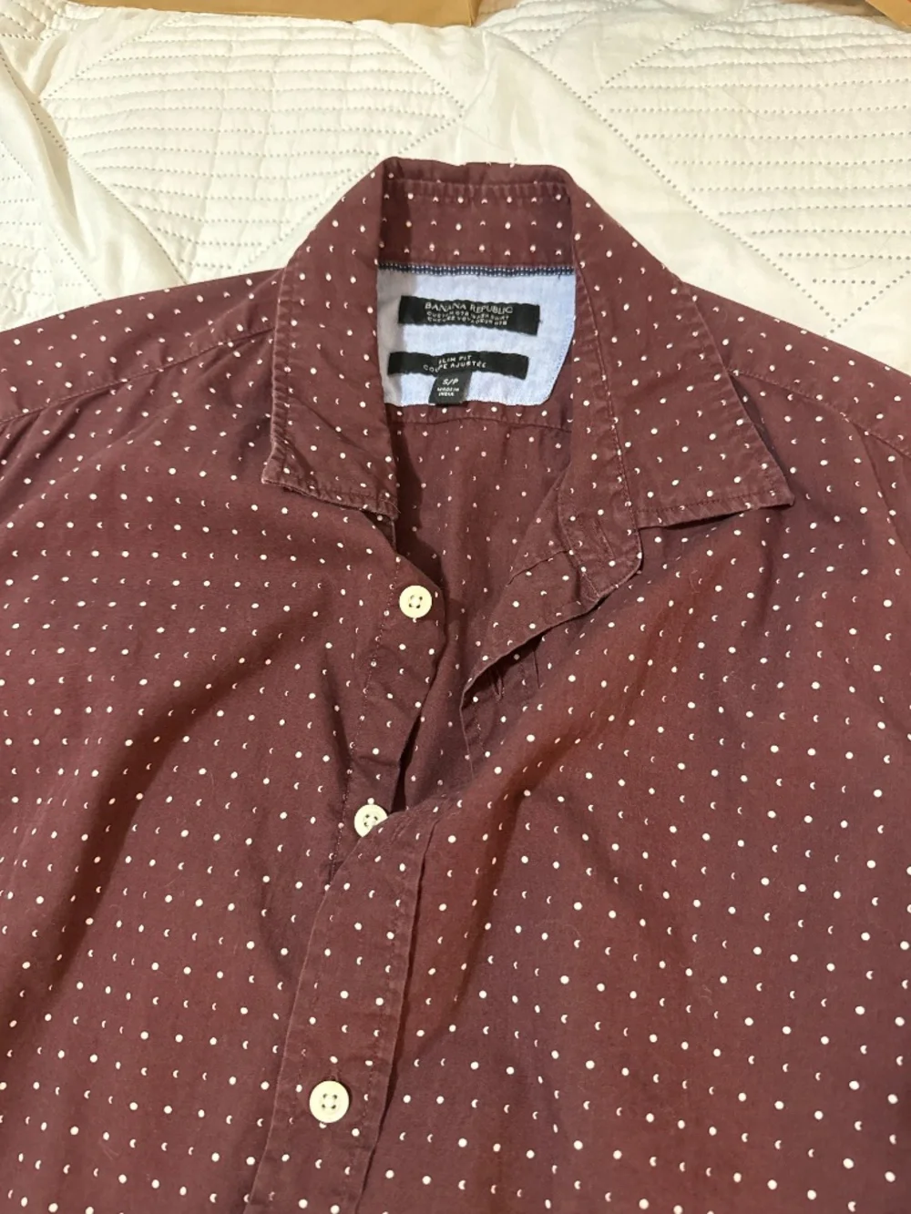 Banana republic Slim fit small men’s dark red button down